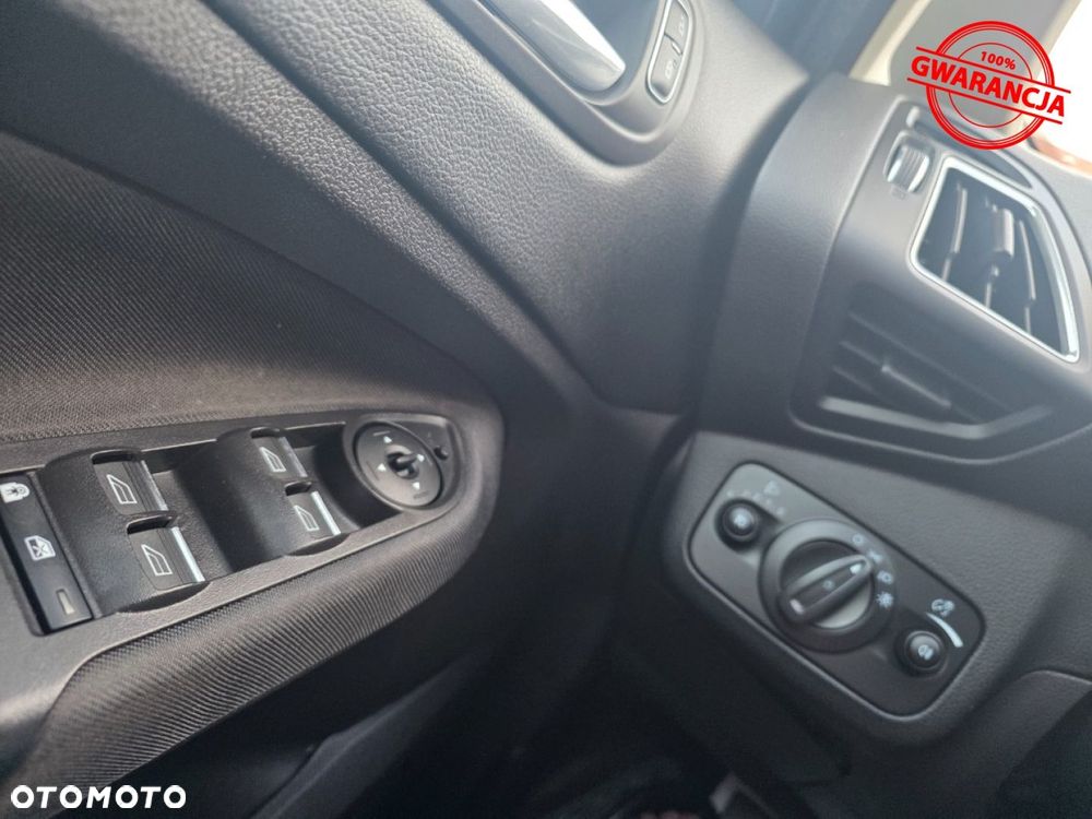 Ford Grand C-MAX - 24