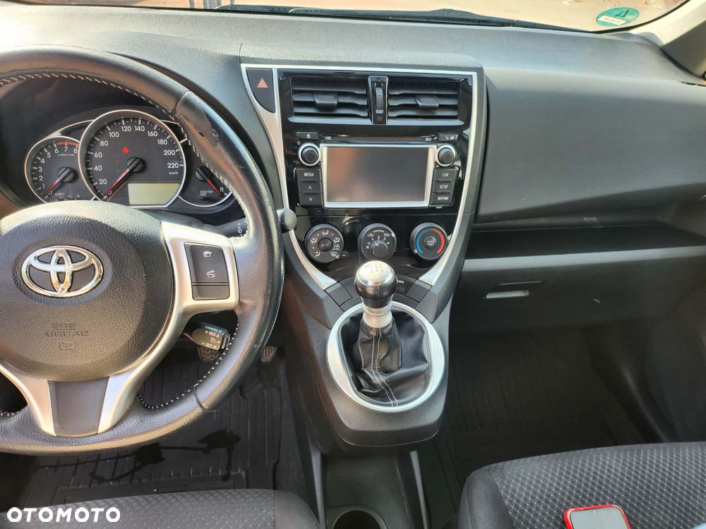 Toyota Verso S 1.33 VVT-i - 7