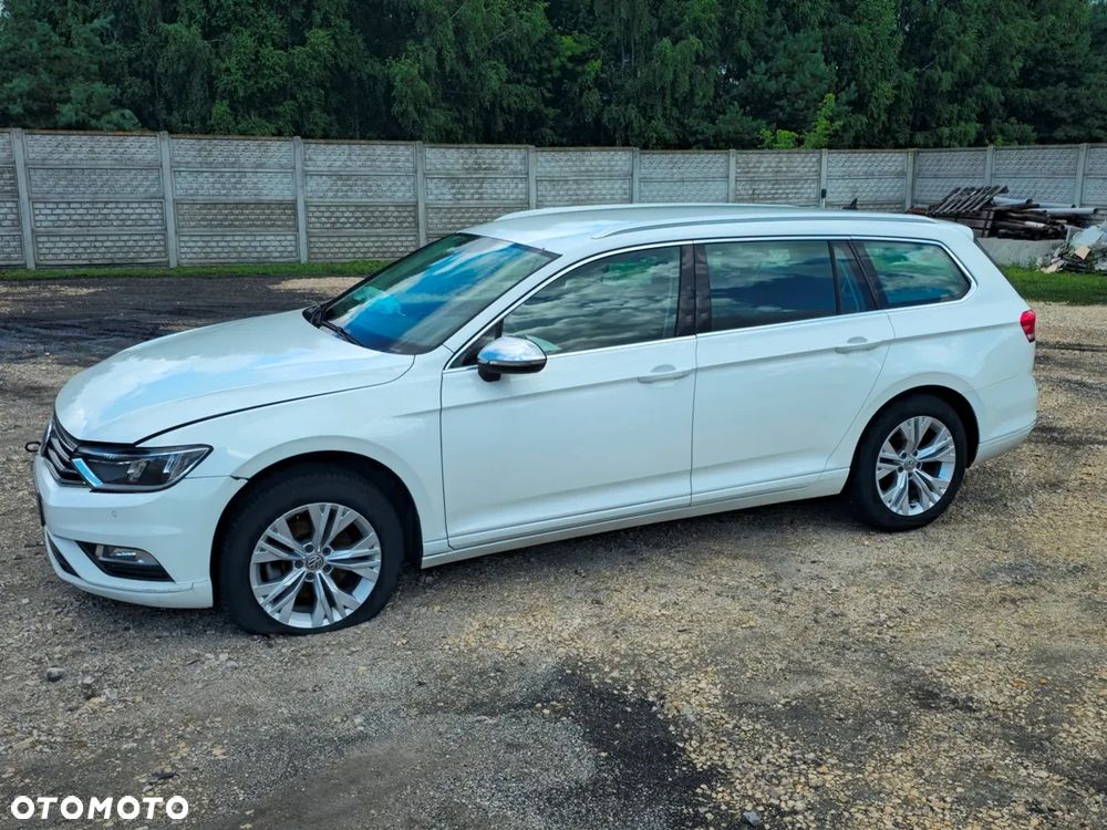 Volkswagen Passat 2.0 TDI (BlueMotion Technology) Trendline - 3