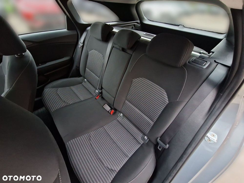 Kia Ceed - 12