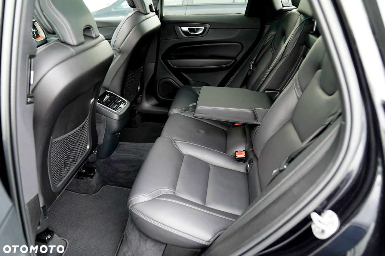 Volvo XC 60 - 22
