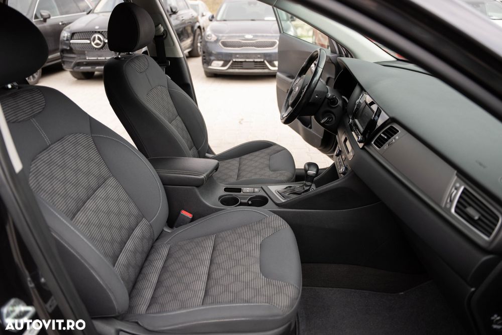 Kia Niro 1.6 GDI 2WD Aut. Spirit - 23