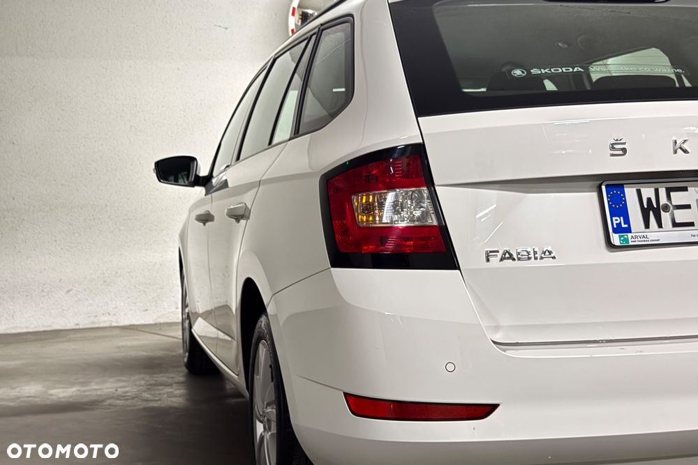 Skoda Fabia 1.0 TSI Ambition - 19