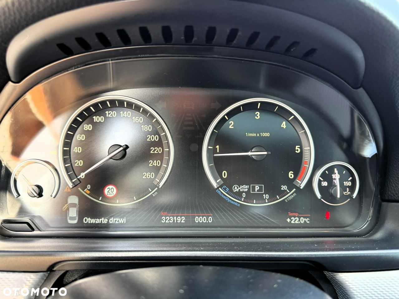 BMW Seria 5 525d xDrive - 17