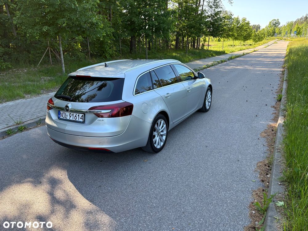 Opel Insignia - 25