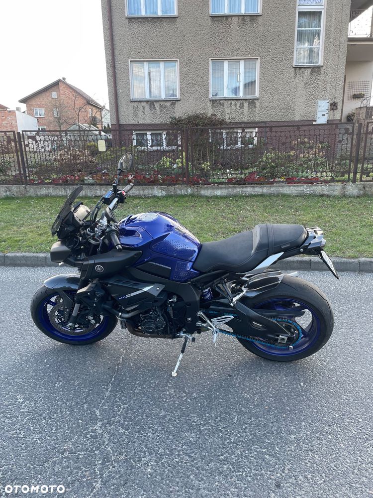 Yamaha MT - 6