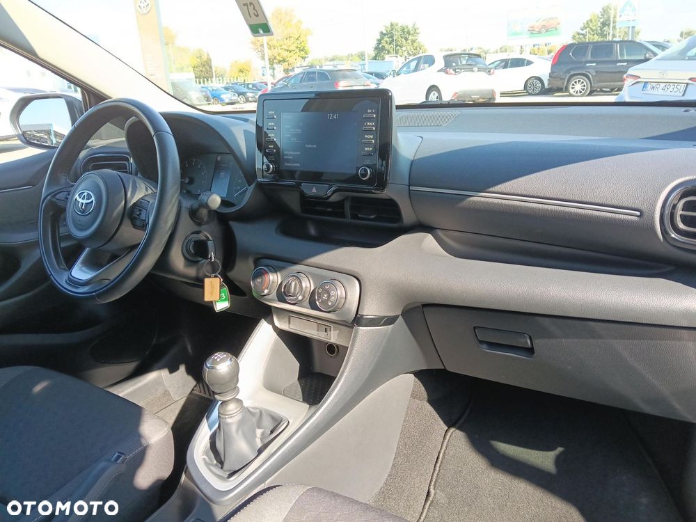 Toyota Yaris - 11