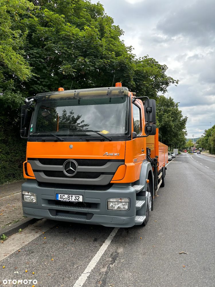 Mercedes-Benz 1833L - 3