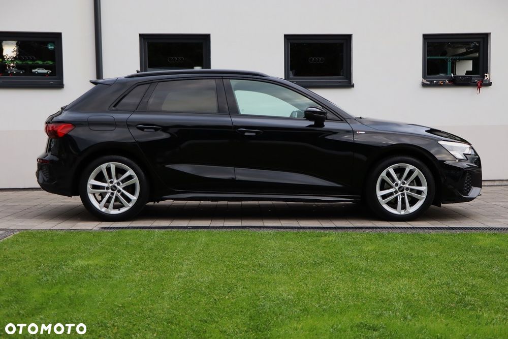 Audi A3 Sportback - 13