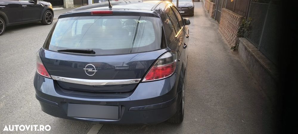 Opel Astra - 1