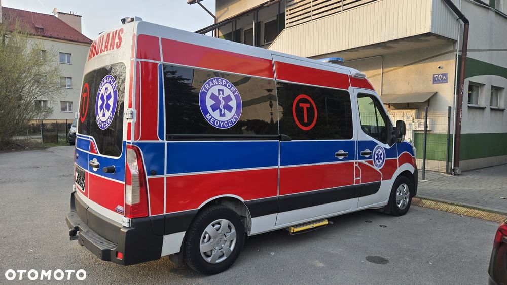 Renault Master Ambulans karetka - 21