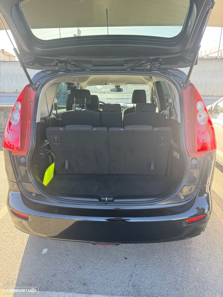 Mazda 5 - 16