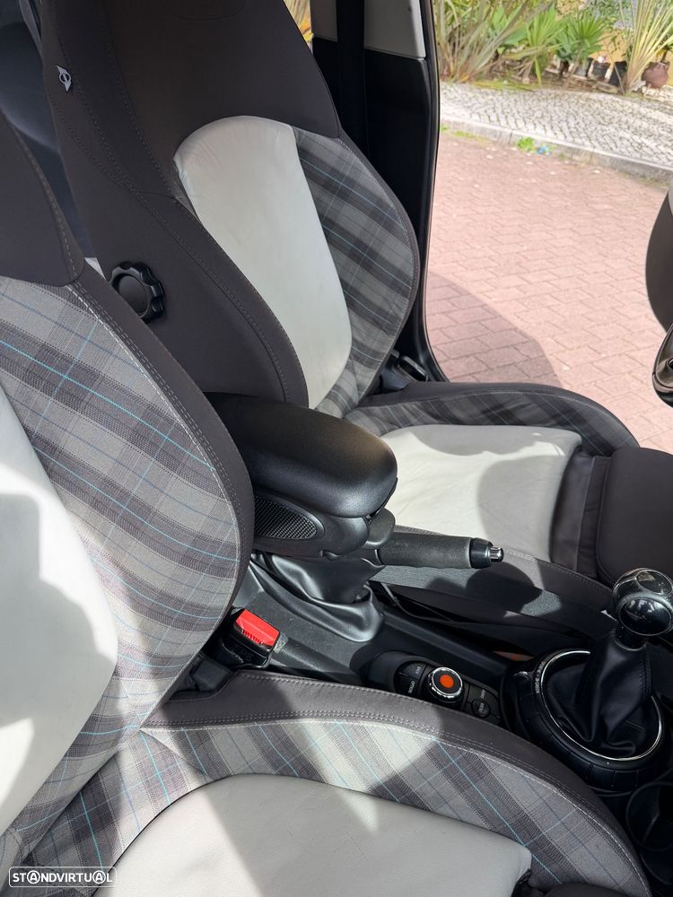 MINI 5 Portas Cooper D - 35