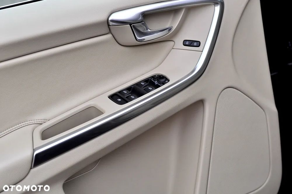 Volvo XC 60 D3 Drive-E Summum - 21