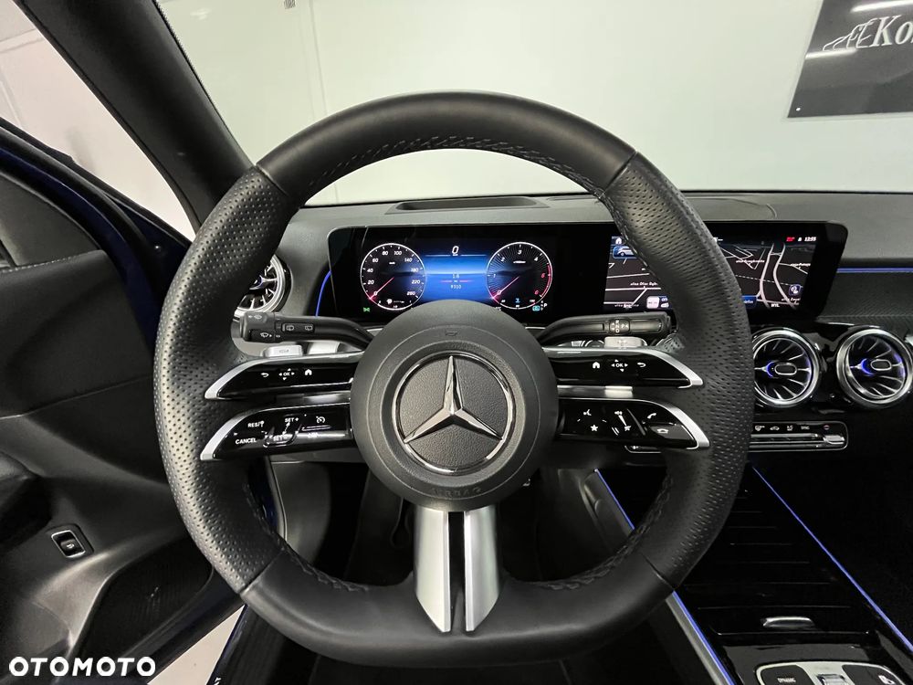Mercedes-Benz GLB 220 d 4-Matic AMG Line 8G-DCT - 15