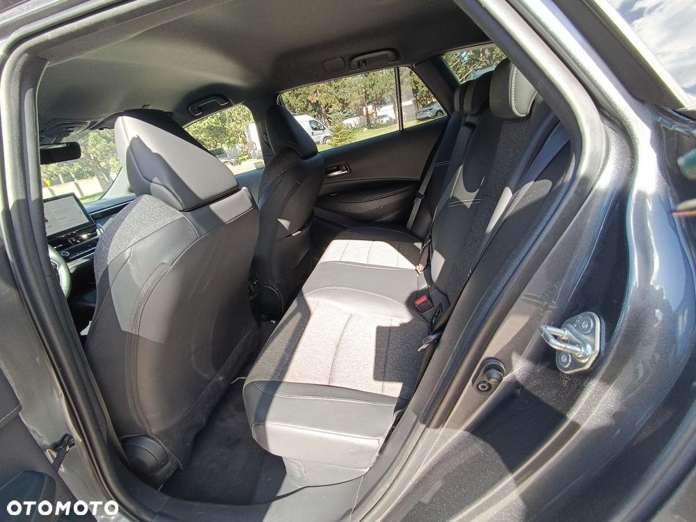 Toyota Corolla - 8