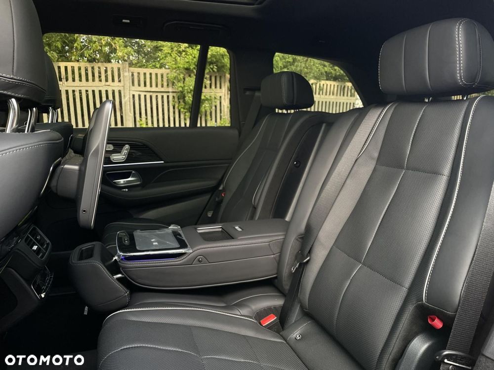 Mercedes-Benz GLS - 20