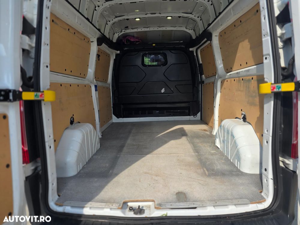 Ford TRANSIT CUSTOM - 31