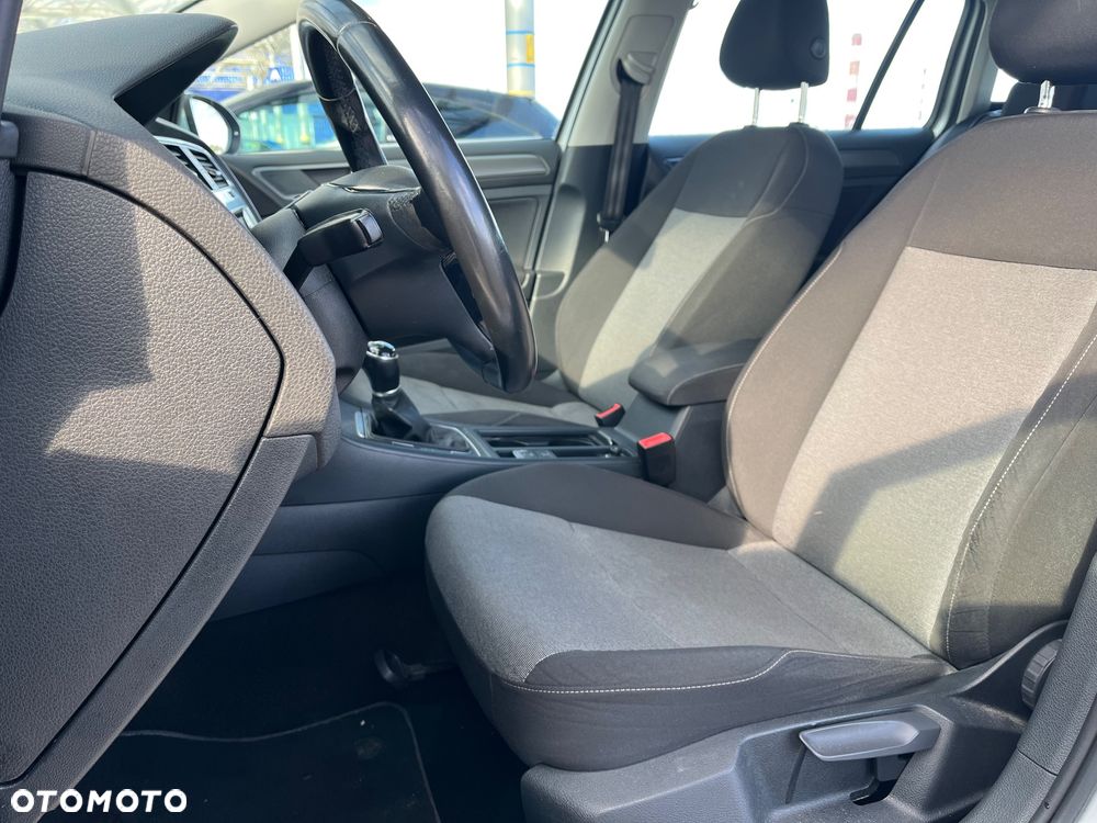 Volkswagen Golf VII 1.6 TDI BMT Comfortline - 12