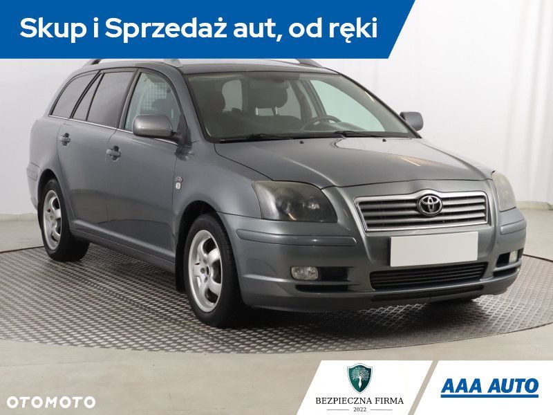 Toyota Avensis - 2