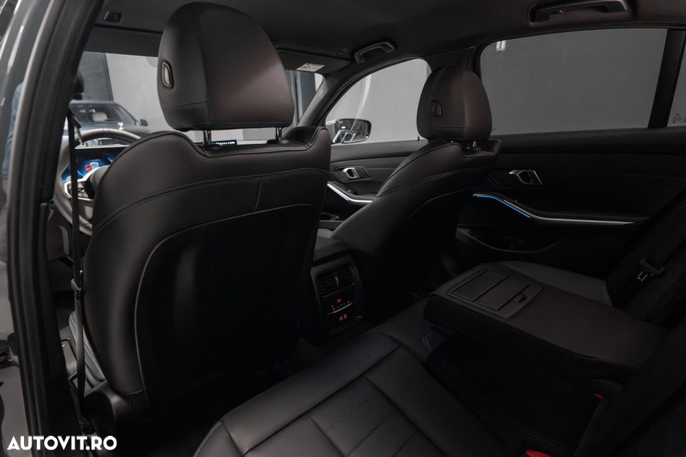 BMW Seria 3 - 36