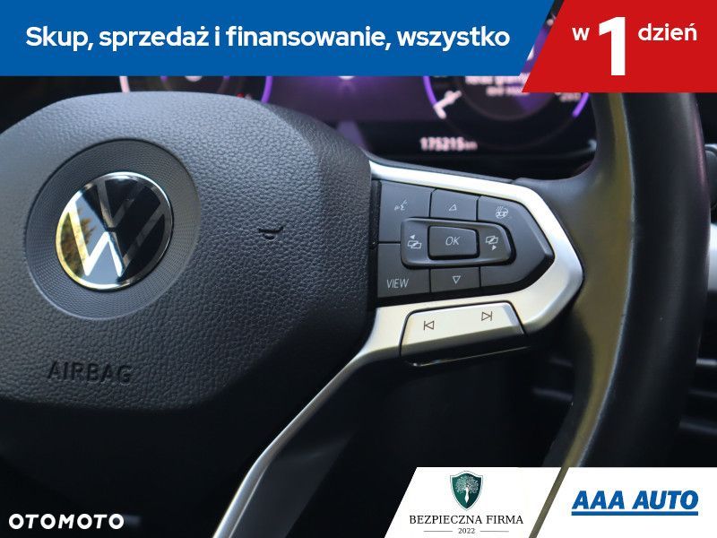 Volkswagen Golf Variant - 17