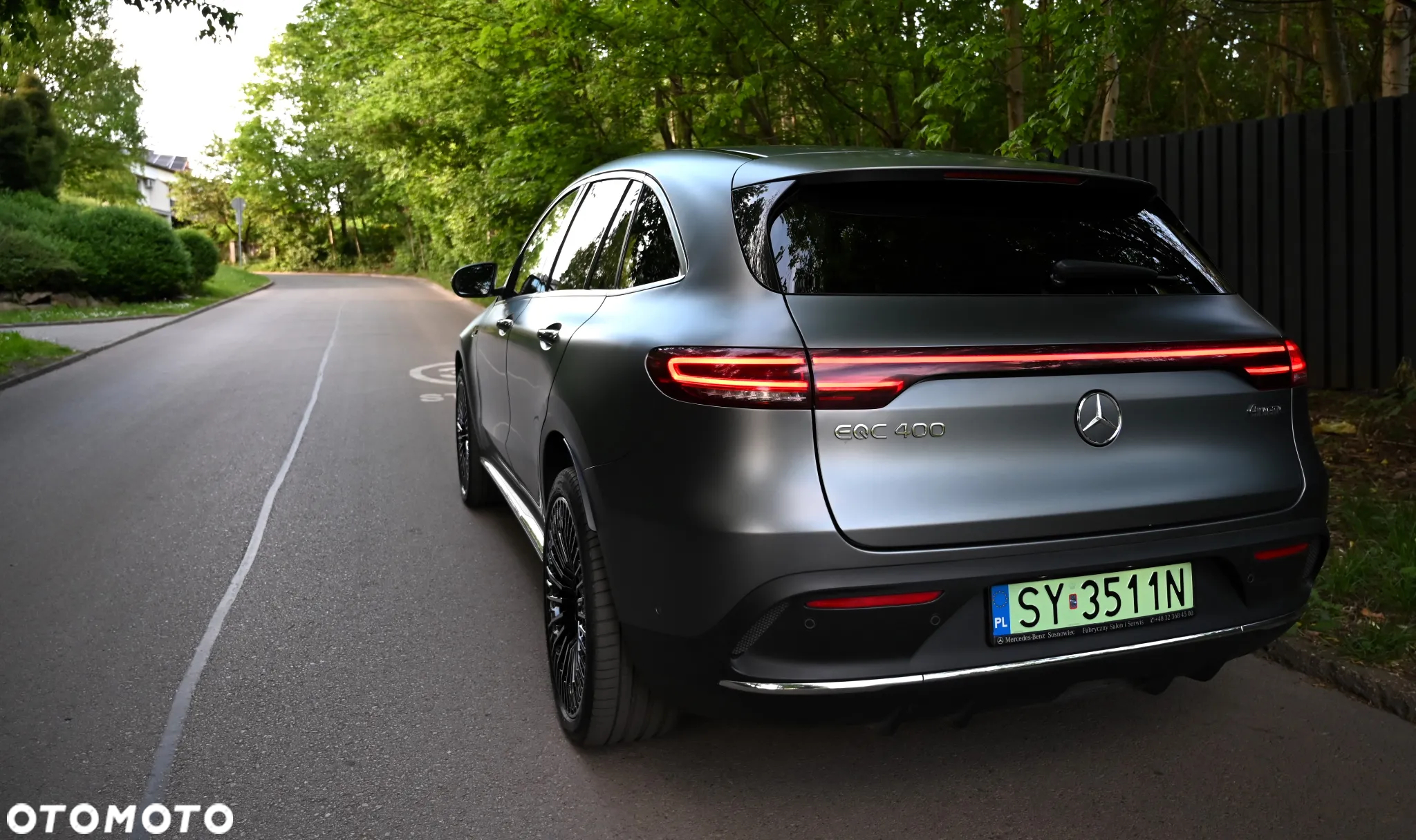 Mercedes-Benz EQC - 7