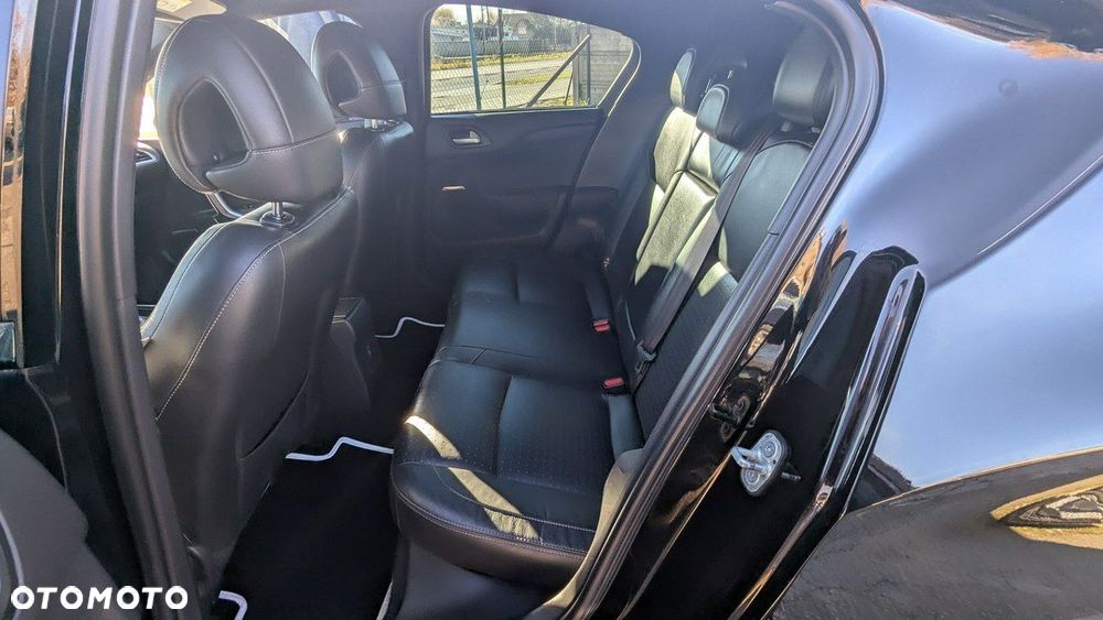 DS Automobiles DS 4 Crossback - 17