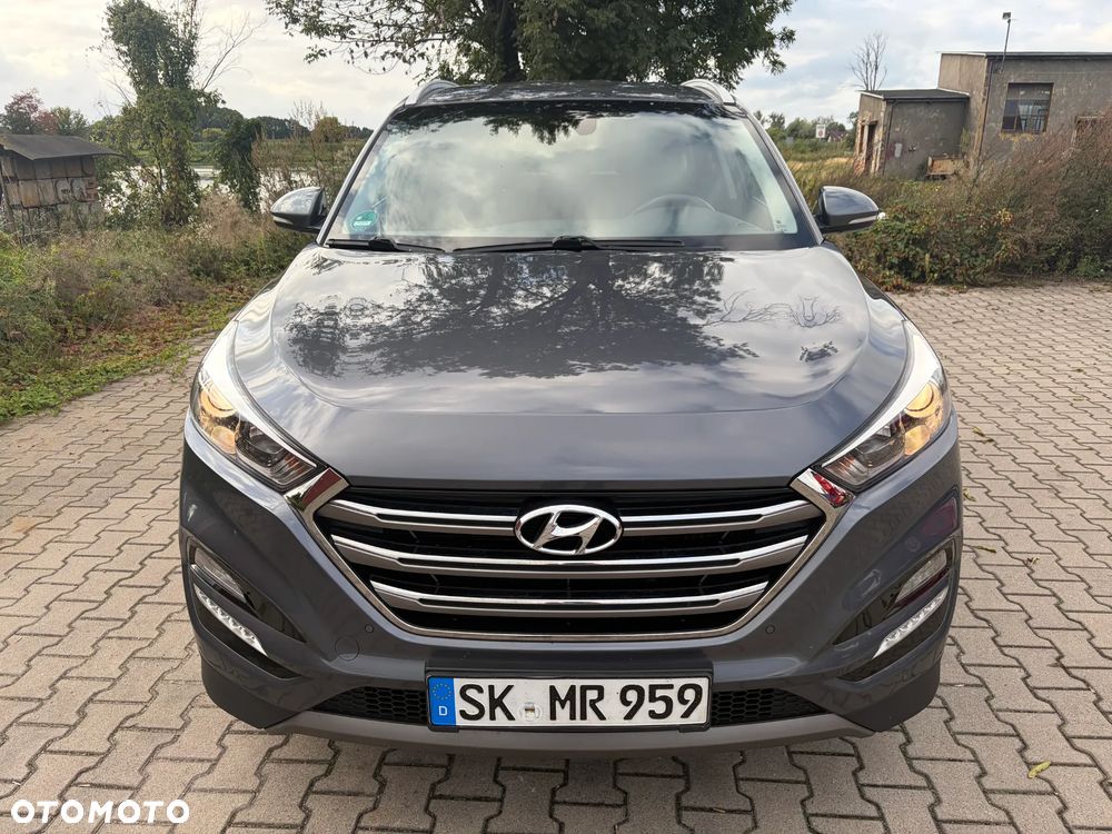 Hyundai Tucson - 2