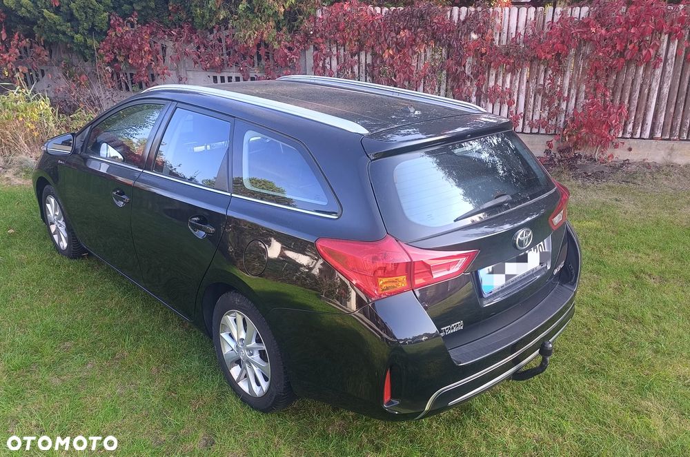 Toyota Auris 1.6 Premium Comfort - 14