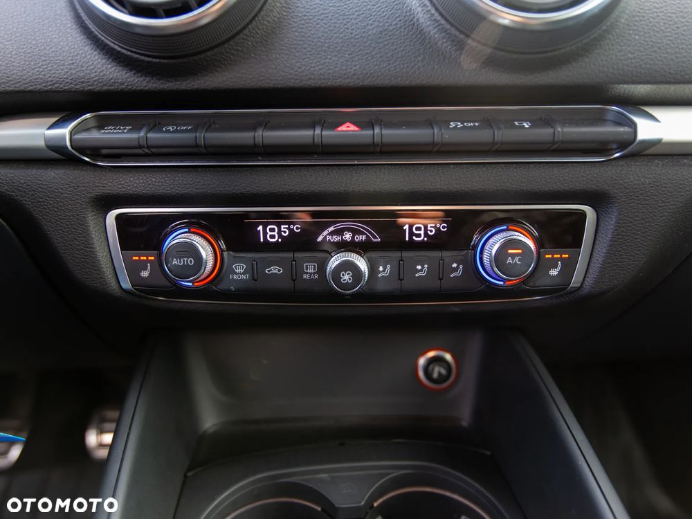 Audi A3 2.0 TDI quattro S line Sportpaket - 24