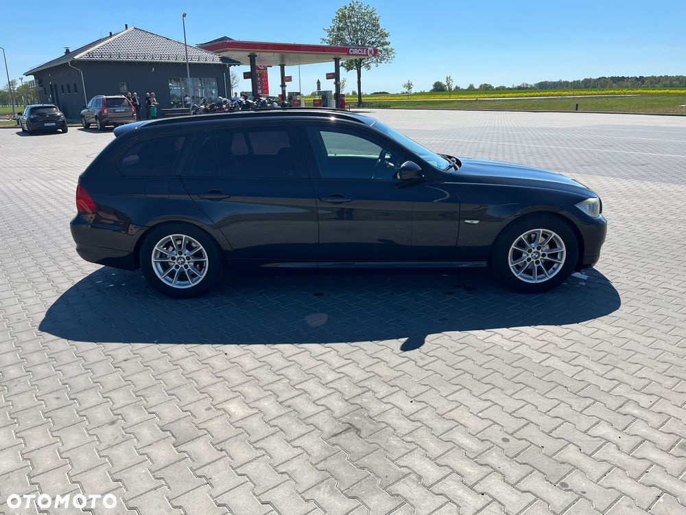 BMW Seria 3 316d - 4
