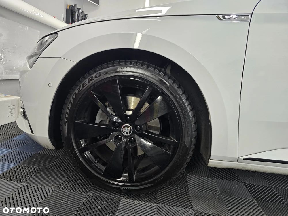 Skoda Superb 1.5 TSI Sportline DSG - 6