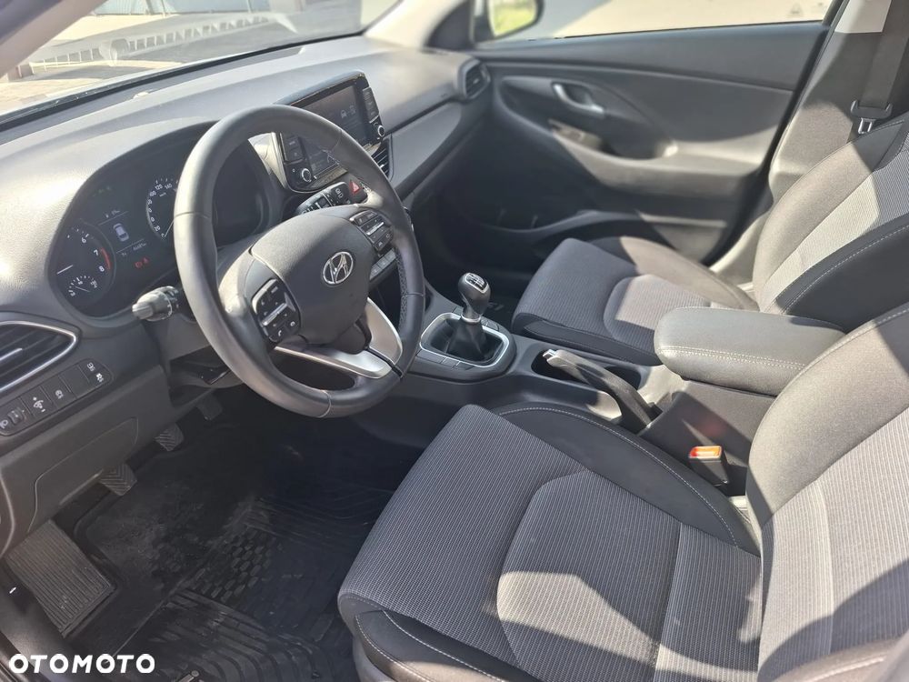 Hyundai i30 1.0 T-GDI Classic + - 15