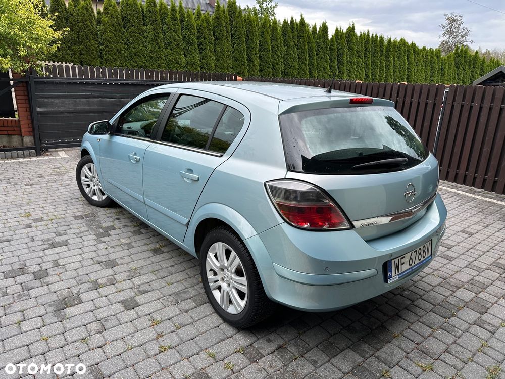 Opel Astra - 9