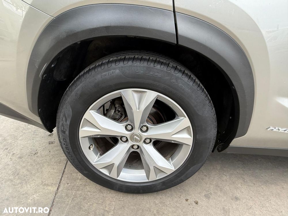 Lexus Seria NX 300h AWD Luxury - 11