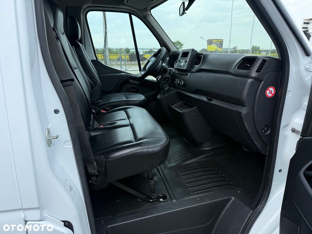 Renault MASTER 145 / WYWROTKA / NOWY MODEL / KLIMA / KUFER / Z FRANCJI / STAN BDB / / / - 18