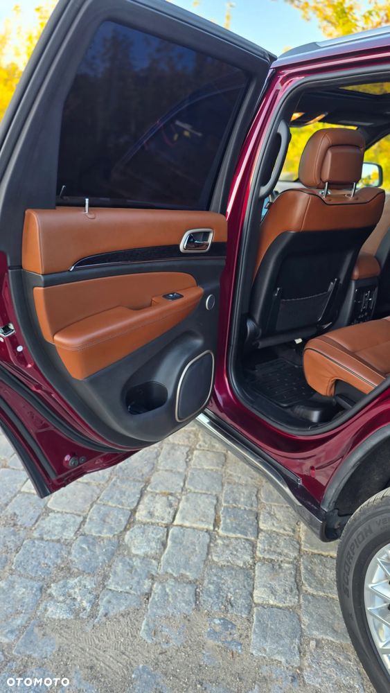 Jeep Grand Cherokee - 10