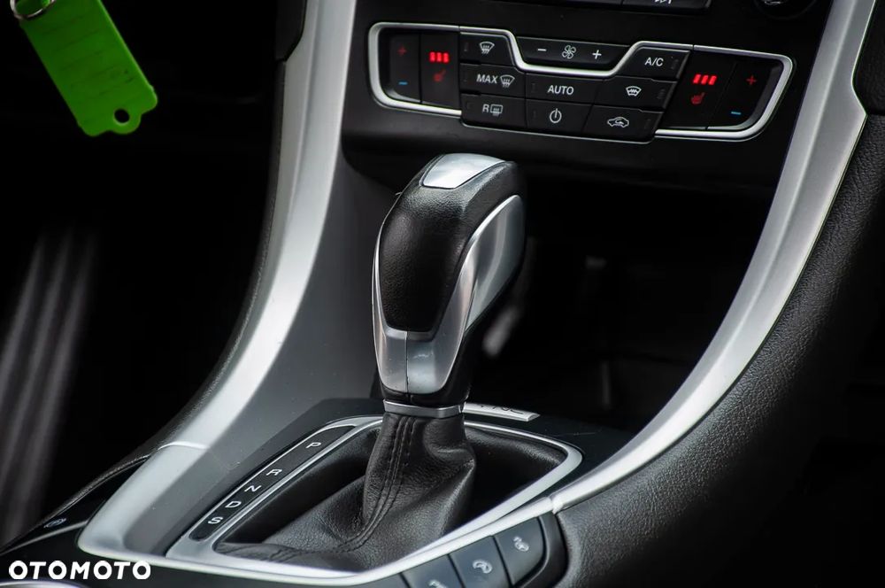 Ford Mondeo 2.0 TDCi STart-Stopp PowerShift-Aut Titanium - 6