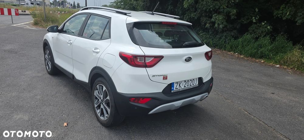 Kia Stonic 1.4 L - 16