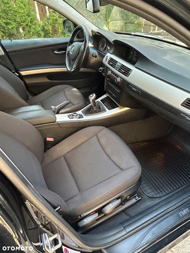 BMW Seria 3 318d - 7