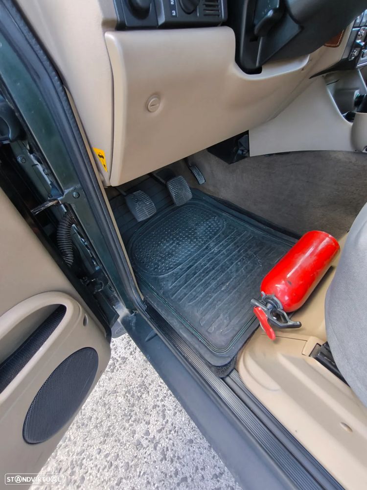 Land Rover Discovery 2.5 TD5 - 13