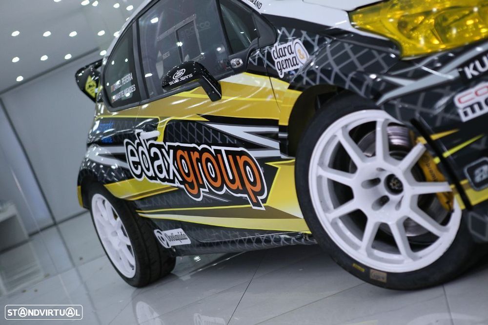 Peugeot 208 - 14