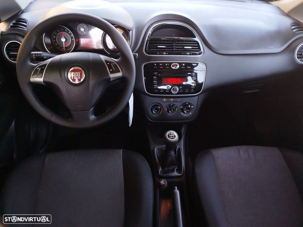 Fiat Punto 1.3 M-Jet Lounge S&S - 22