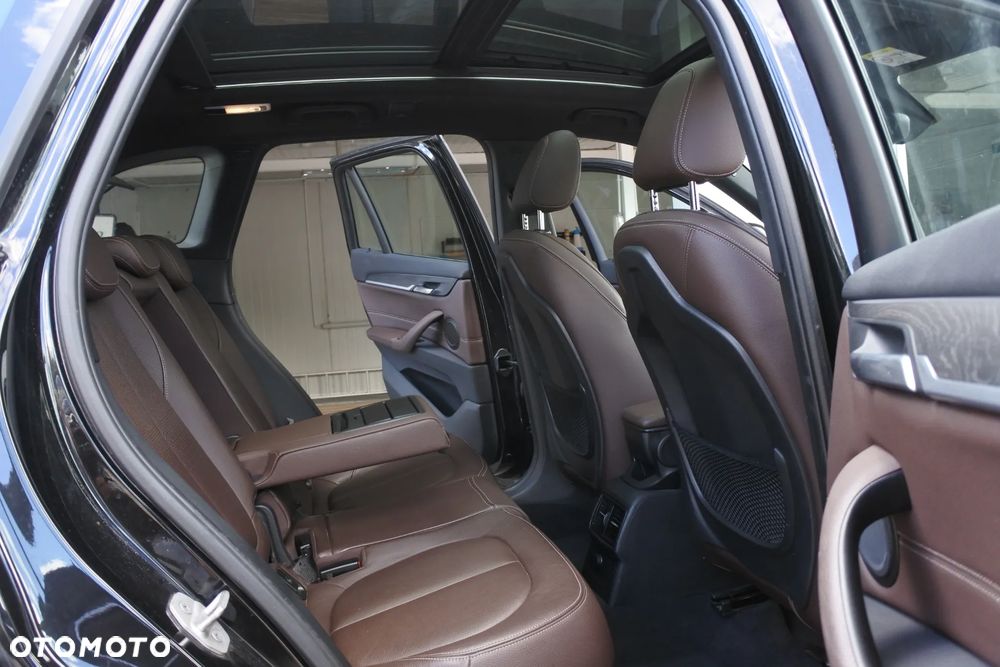 BMW X1 xDrive25d Sport Line sport - 9