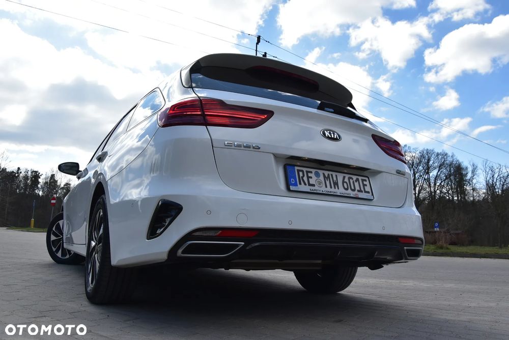 Kia Ceed 1.6 GDI DCT OPF Platinum Edition - 39