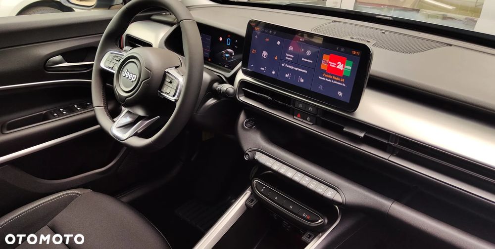 Jeep Avenger 1.2 T3 mHEV Summit FWD eDCT6 - 20