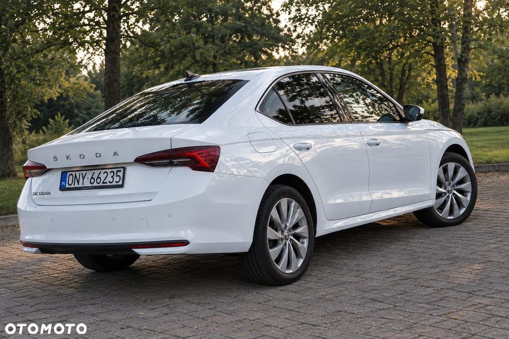 Skoda Octavia 2.0 TDI Selection - 4