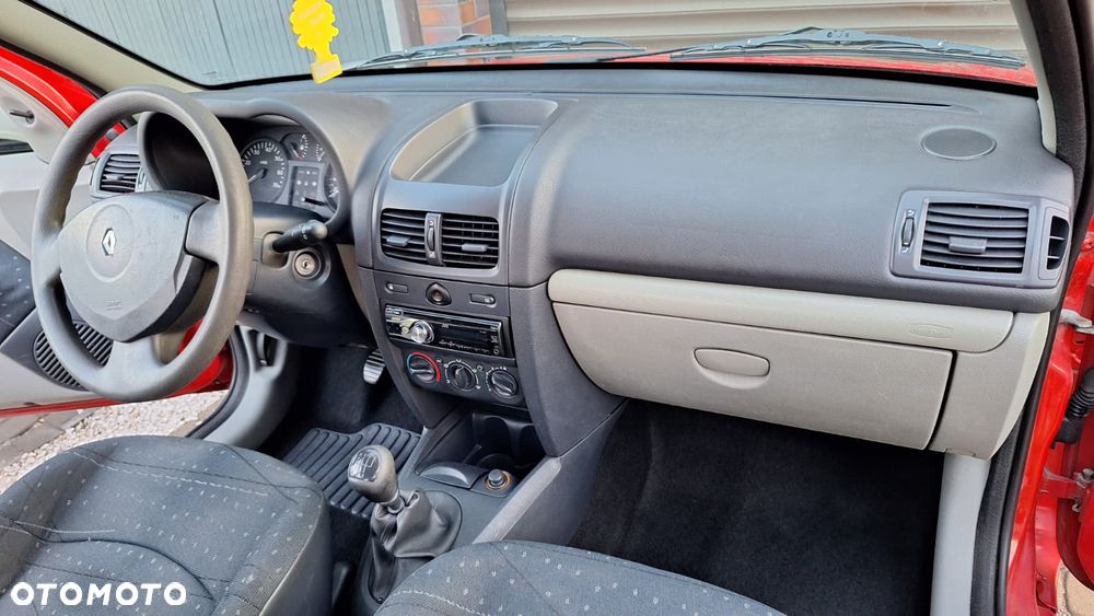 Renault Clio 1.2 Pack Authentique - 9