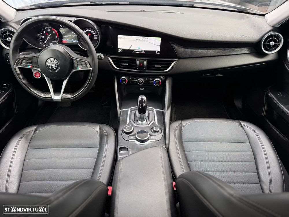 Alfa Romeo Giulia 2.2 Diesel AT8-Q4 Super - 3